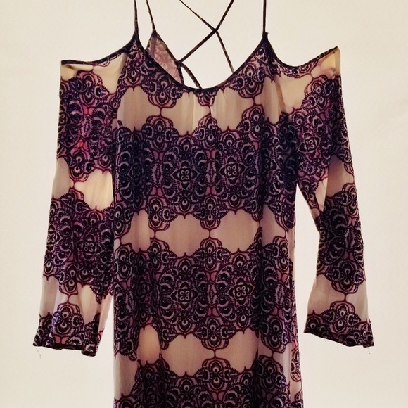 Purple and white off the shoulder dress - Picture 6 of 6